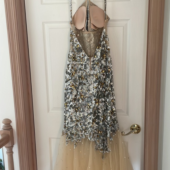 JOVANI FITTED EMBELLISHED EVENING GOWN - Picture 8 of 11